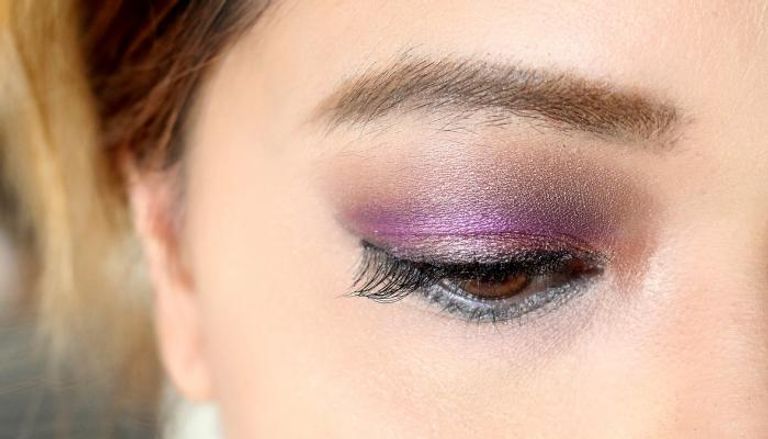 إطلالة عيون جذابة لصيف 2023