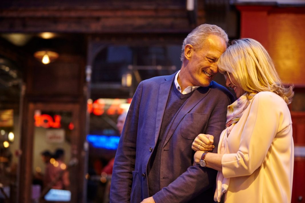 المواعدة بعد الأربعين